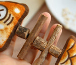 Load image into Gallery viewer, Cat Fishbone Wood Simulation Molar Toy Pet Products