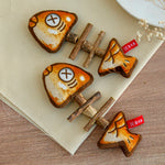 Load image into Gallery viewer, Cat Fishbone Wood Simulation Molar Toy Pet Products

