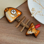 Load image into Gallery viewer, Cat Fishbone Wood Simulation Molar Toy Pet Products
